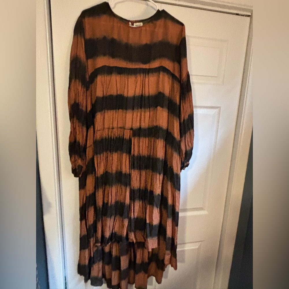 Anthropologie Black and Brown Long Sleeve Dress